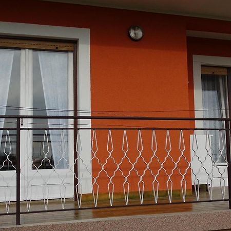 Apartment Parenzana Bibali 65 A 52460-Buje Buitenkant foto